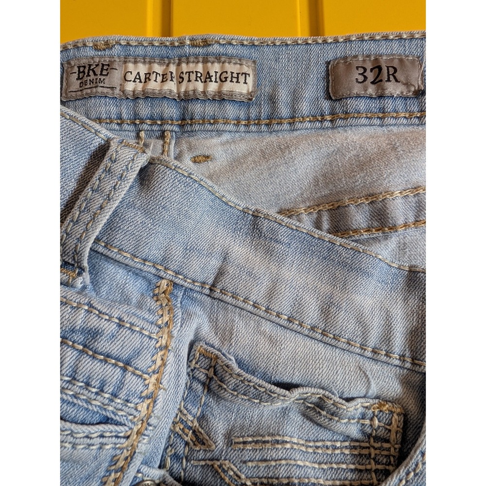 BKE Jeans Women's  32R Carter Straight Leg  Light Wash‎ Outdoors - Picture 9 of 12